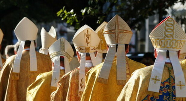 Papa Francesco spinge la Cei per il Sinodo in Italia, il rinnovamento inizierà a maggio