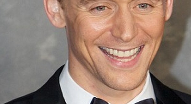 L'attore Tom Hiddleston (da wikipedia.org)