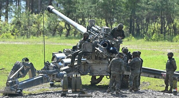 Obici M777, l'Ucraina schiera l'arma più potente inviata dagli Stati Uniti: «Ci avvicina alla vittoria»
