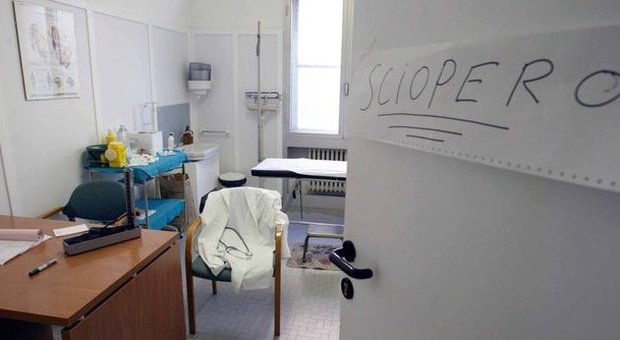 Medici di famiglia, revocato lo sciopero: oggi gli studi rimarranno aperti