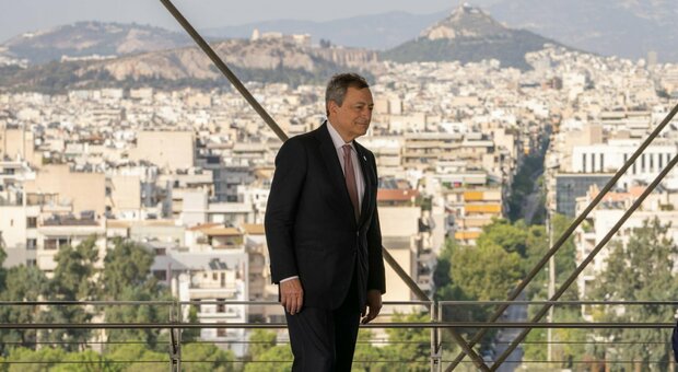 Draghi ad Atene: «Sulla difesa europea non c è molto tempo da aspettare»