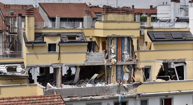 Milano, giallo sull'esplosione di via Brioschi: forse la compagna di Pellicanò scoprì la fuga di gas