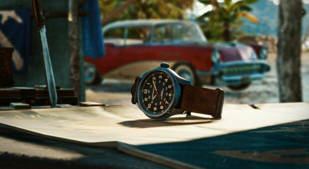 L'orologio di Dani, il protagonista di Far Cry 6 è un Hamilton: il Khaki Field Titanium Automatic