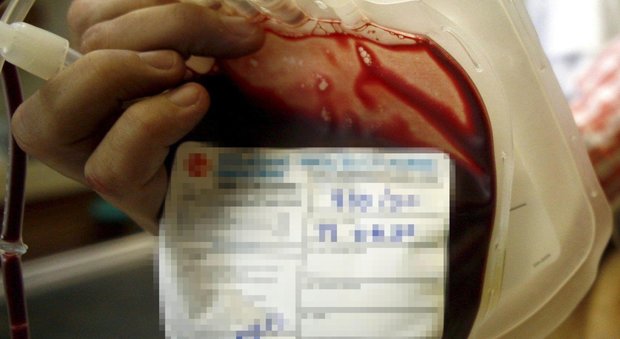 Sangue infetto, la Corte Ue condanna l'Italia: 350 persone saranno risarcite