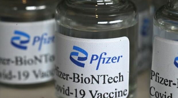 Covid, Pfizer: vaccino contro la variante Omicron pronto a marzo