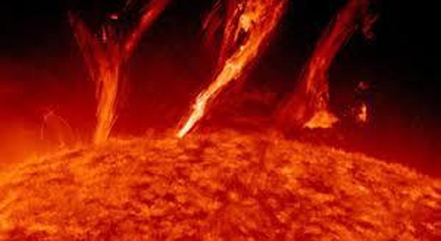 Sole, ecco le nuove spie del risveglio: osservata un'eruzione solare