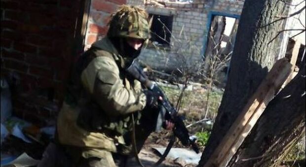 Ucraina, i mercenari italiani che combattono in Donbass: da Spartaco ad Arkhangel, chi sono