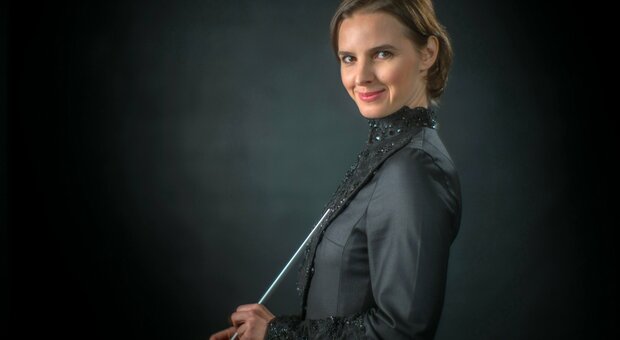 Oksana Lyniv, 43 anni, direttrice d'orchestra ucraina,