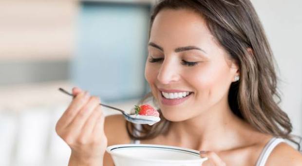 Cuore, lo yogurt alleato contro l'infarto: la ricerca dell'università di Oxford