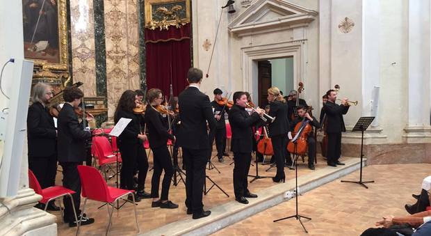 Rieti All Auditorium Varrone Il Concerto Di Natale Degli Studenti Dell Elena Principessa Di Napoli
