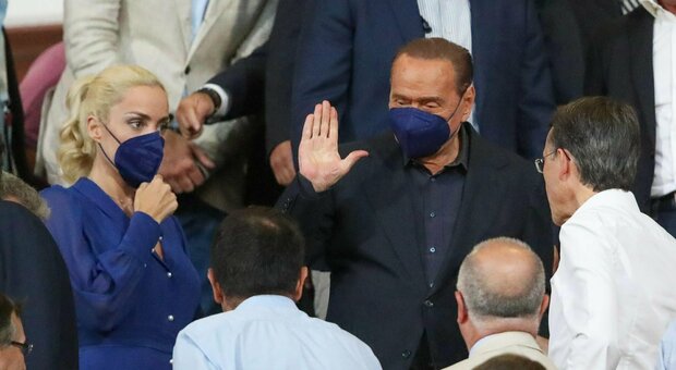 Elezioni politiche 2022, liste Forza Italia in Campania: Berlusconi e Tajani capolista, Fascina sicura di un seggio