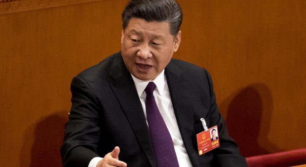 Cina, Xi Jinping presidente all'unanimità. E arrivano subito le congratulazioni di Putin