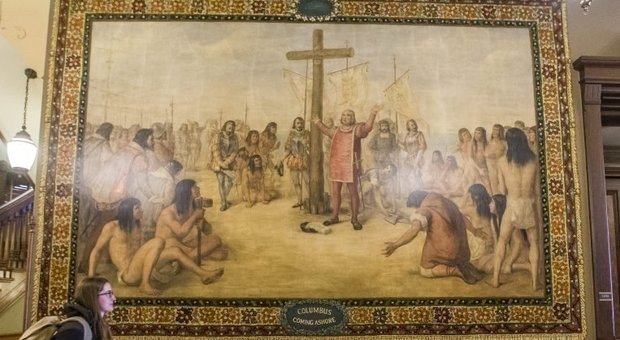 Un affresco su Cristoforo Colombo divide in due la comunità cattolica americana