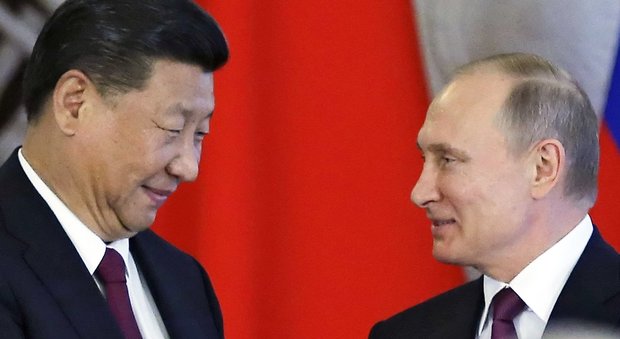 Russia e Cina sempre più vicine: Putin e Xi firmano accordi per 10 miliardi di dollari