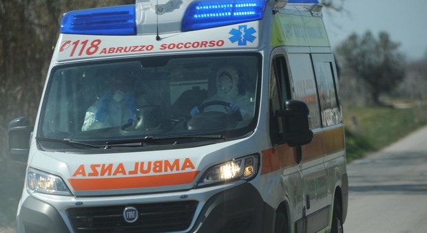 Coronavirus: Abruzzo, dati aggiornati al 20 marzo (REGFLASH) Pescara, 20 mar. - In Abruzzo, dall'inizio dell'emergenza, sono stati registrati 450 casi positivi al Covid 19, diagnosticati dai test eseguiti nel laboratorio di riferimento regionale di Pes
