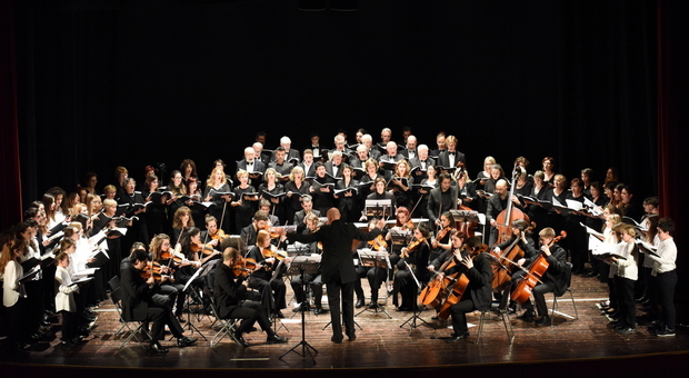 Terni, festival Federico Cesi, evento record all'Anfiteatro: l'Orchestra Internazionale di Roma e tre cori in concerto per l'Unitalsi