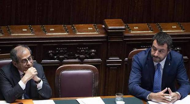 Salvini, ultimatum a Tria: «Nel governo o io o lui». Conte vede von der Leyen