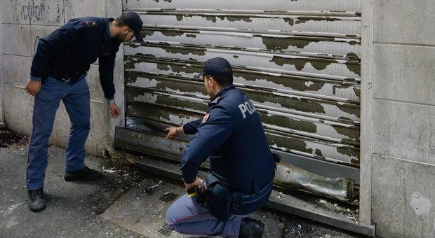 Bomba a Roma nella sede degli Irriducibili Lazio, Diabolik: «Movente politico»