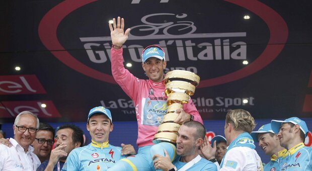 Chi è Vincenzo Nibali, lo squalo di Messina: i trionfi al Giro (doppio) e al Tour e l'oro sfumato alle Olimpiadi
