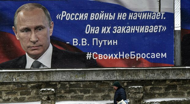 Putin, lo «strano» boom di fan del presidente russo sui social. Bbc: «Sospetti su profili duplicati»