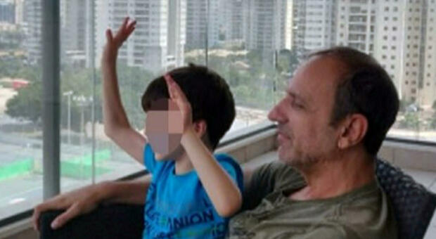Eitan, mandato di cattura internazionale per il nonno Shmuel Peleg:  «Potrebbe rapirlo di nuovo»