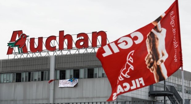 Vertenza Conad-Auchan, a rischio 420 posti di lavoro in Abruzzo