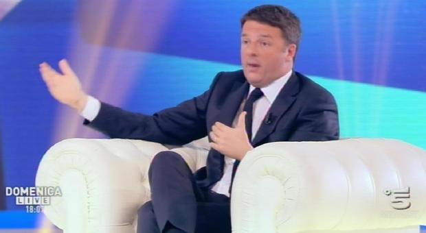 Lo scontro sulle liste spacca i partiti. Pd, Renzi: «Partita apertissima, possiamo essere primi»
