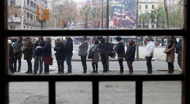 Catalogna, secessione più lontana per i rischi economici