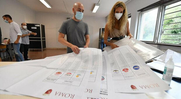 Elezioni comunali 2021: si scelgono più di mille sindaci e il presidente della Calabria. Seggi aperti dalle 7 alle 15 di lunedì