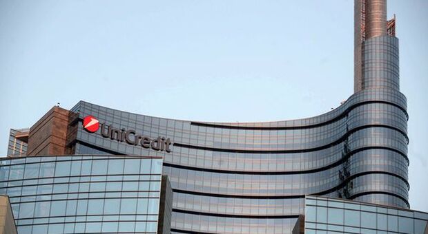 UniCredit, nuovo piano: almeno 16 miliardi di euro agli azionisti per 2021-2024