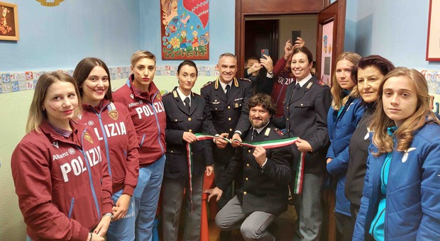 Roma, a Primavalle inaugurata la "stanza del calzino rosa" per le donne e i bimbi vittime di violenza