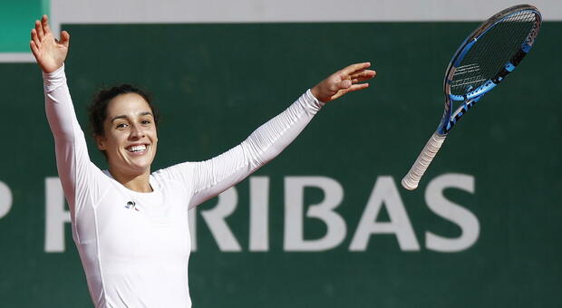 Roland Garros, splendida Martina Trevisan: battuta la Bertens vola ai quarti