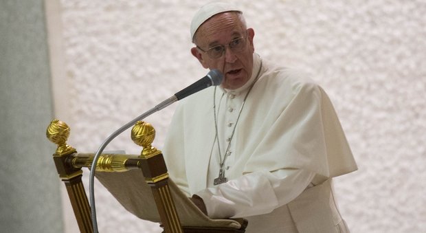 Papa Bergoglio contro le ingiustizie: «Le ricchezze mondiali in mano solo a un gruppetto di persone»
