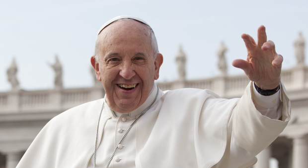 Papa Francesco snobba 80 sindaci europei e fa saltare l'udienza al summit sulle migrazioni
