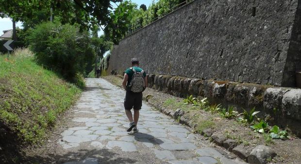 Appia, da Roma al Garigliano "lentamente": otto speciali tappe di camminata nella storia