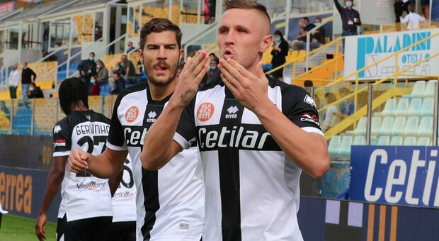 Parma, Kurtic regala i primi punti a Liverani e al presidente Krause. Verona ko