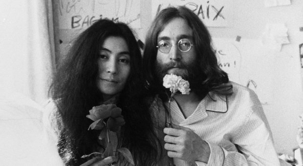 L'anniversario simbolico di John Lennon e di “Imagine”: Yoko Ono lo celebra con libro, album e film