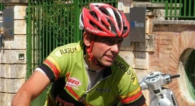 Cade in dirupo con la mountain bike e muore: Santolo Napolitano era campione regionale