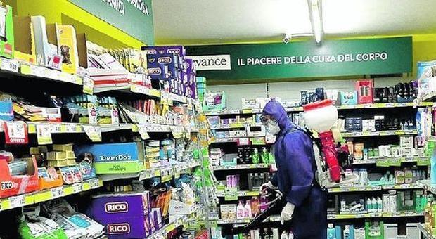 Cala la spesa nei supermercati