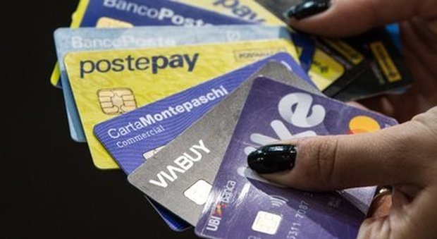 Phishing, tutti i risparmi rubati dalla Postepay: giudice condanna Poste a risarcire il cliente