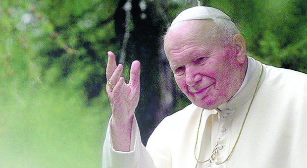 Spoleto, denunciato il ladro della reliquia di papa Giovanni Paolo II rubata dal Duomo. L'oggetto sacro non è stato trovato
