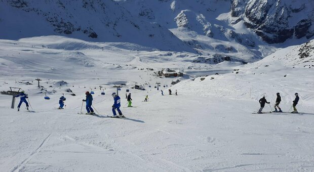 Valsesia, sciatore di 15 anni muore dopo una caduta sulle piste di Alagna