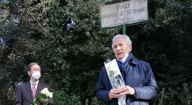 Roma, Rutelli a Villa Ada per ricordare Hans e Sophie Scholl, giovani eroi della Resistenza