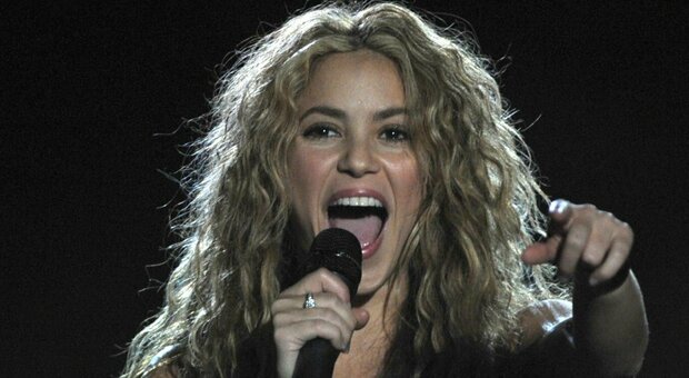 Shakira a processo per frode fiscale (da 14 milioni): rischia 8 anni di carcere