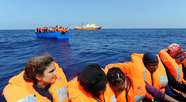 Aquarius, i 141 migranti andranno in cinque paesi europei