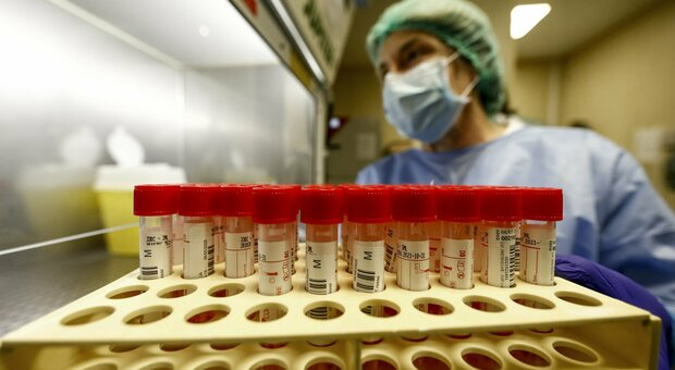 Virus, curva ancora in salita: oggi 56 nuovi casi nella Tuscia