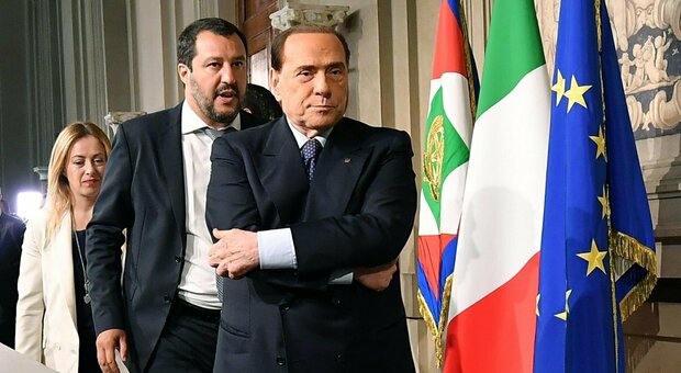 Quirinale, Berlusconi fa i conti e medita il ritiro: oggi il Cav scioglie la riserva