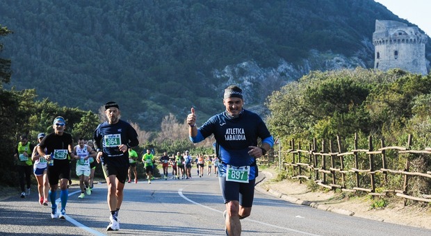 Domenica la maratona Maga Circe unirà San Felice Circeo con Sabaudia, 1.800 iscritti