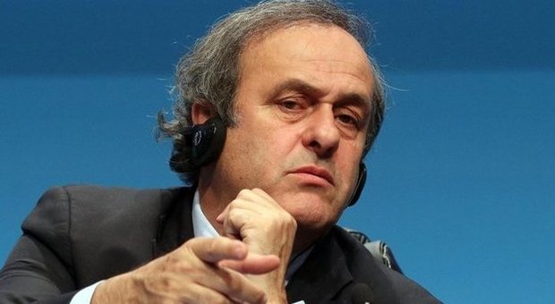 Fifa, la commissione d'appello conferma la sospensione di Blatter e Platini Michel non si ferma: «Resto candidato»