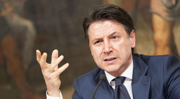 Coronavirus, Conte: «Chiusura fino al 3 maggio. Faremo battaglia sugli Eurobond. Salvini e Meloni mentono sul Mes»»
